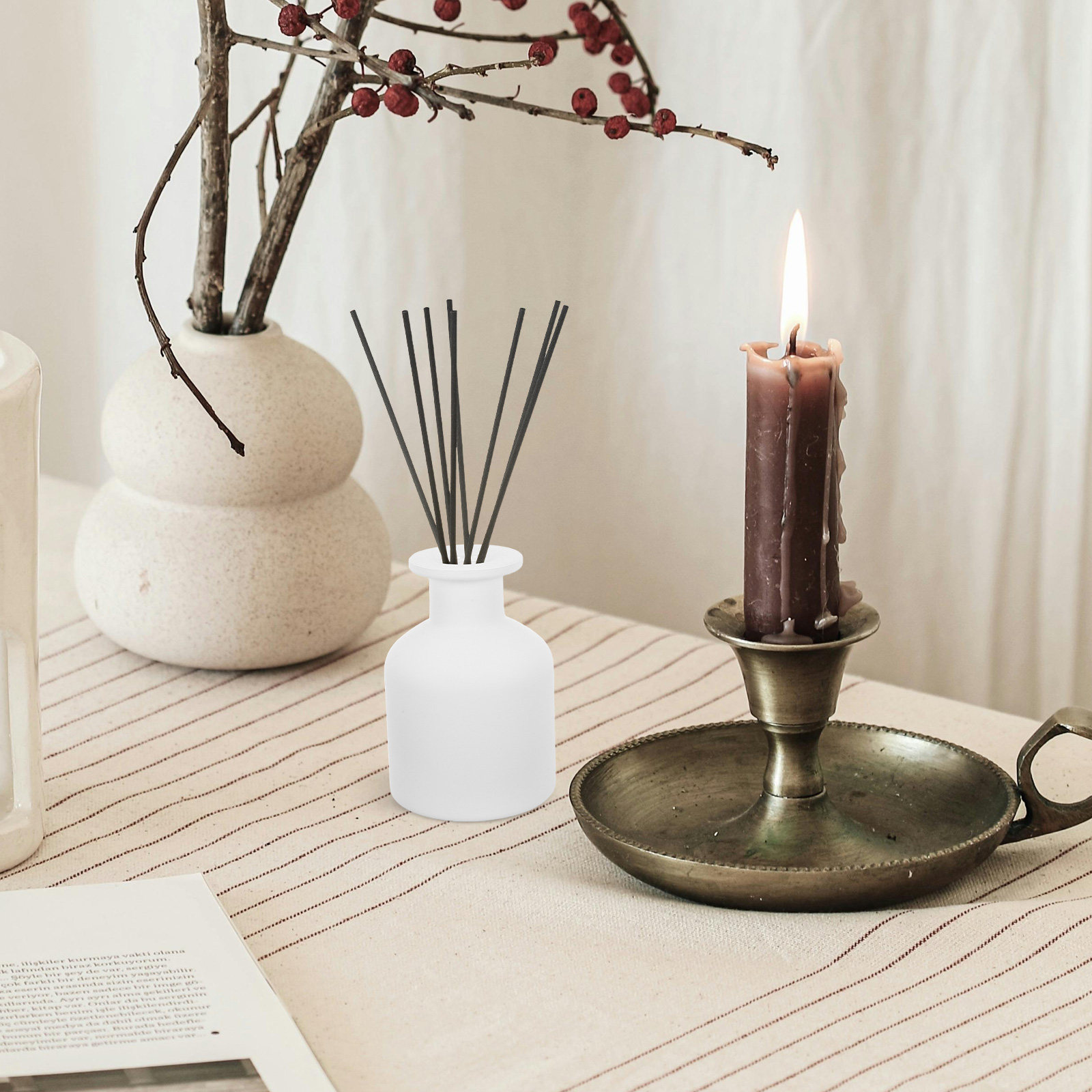 Home Fragrance Bottle - 2Pcs Elegant Round Glass Aromatherapy Bottle
